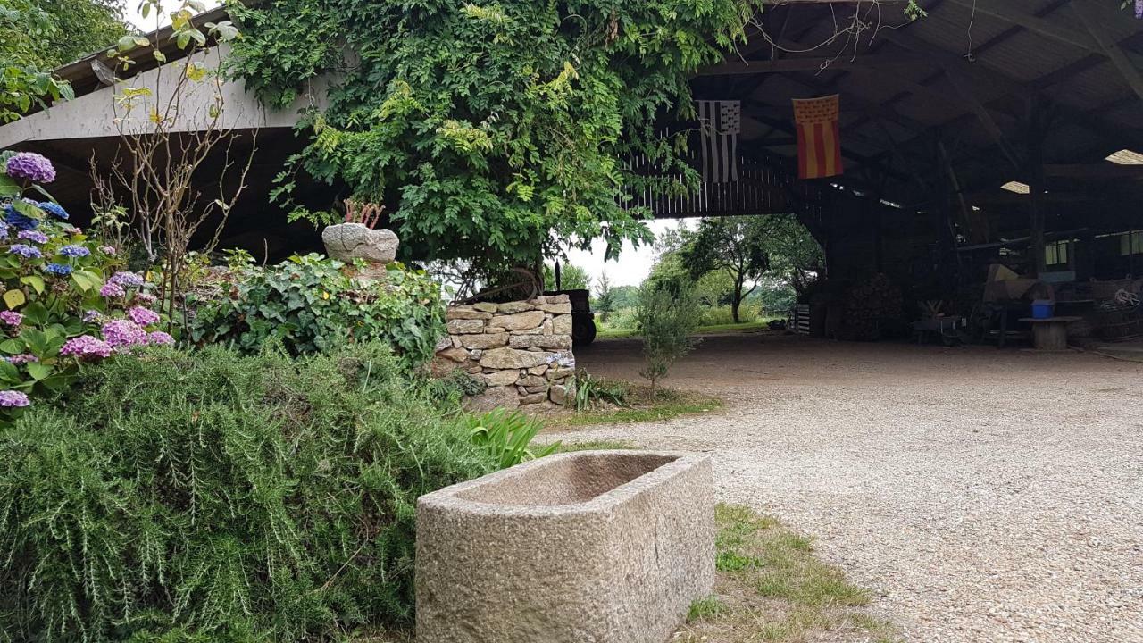 La Ferme De Kerhors Otel Tréméoc Dış mekan fotoğraf