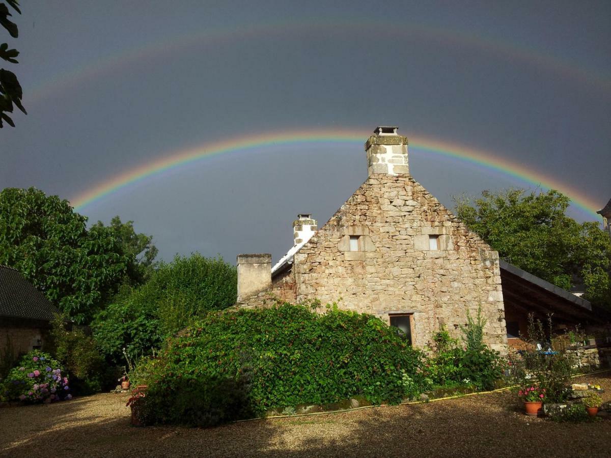 La Ferme De Kerhors Otel Tréméoc Dış mekan fotoğraf